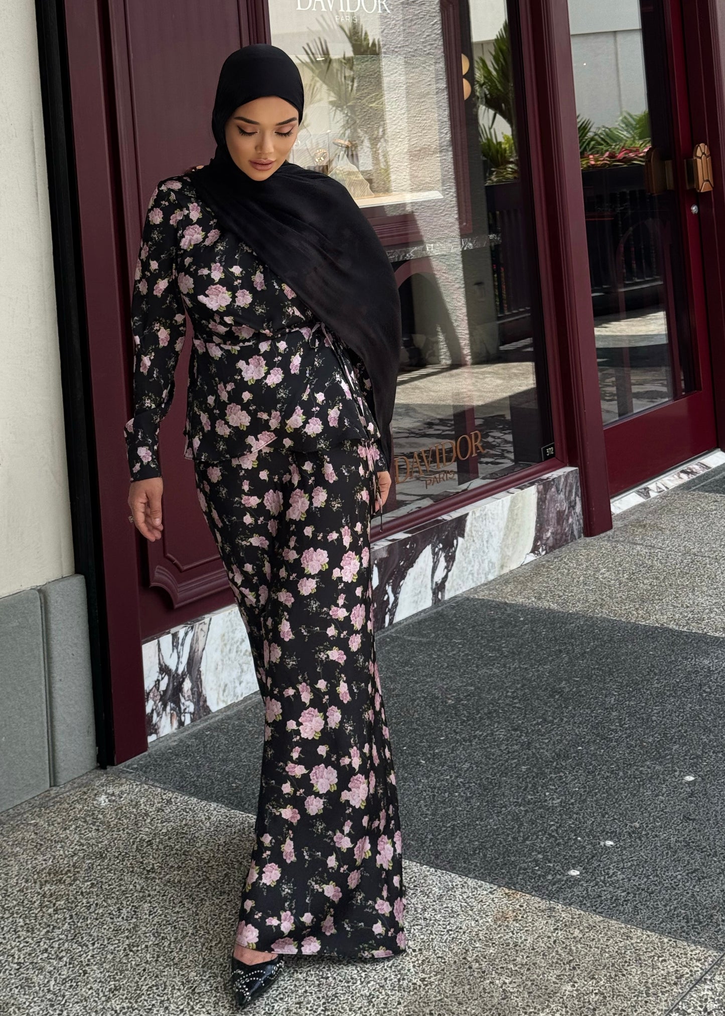 Incredible set (blouse and skirt)
