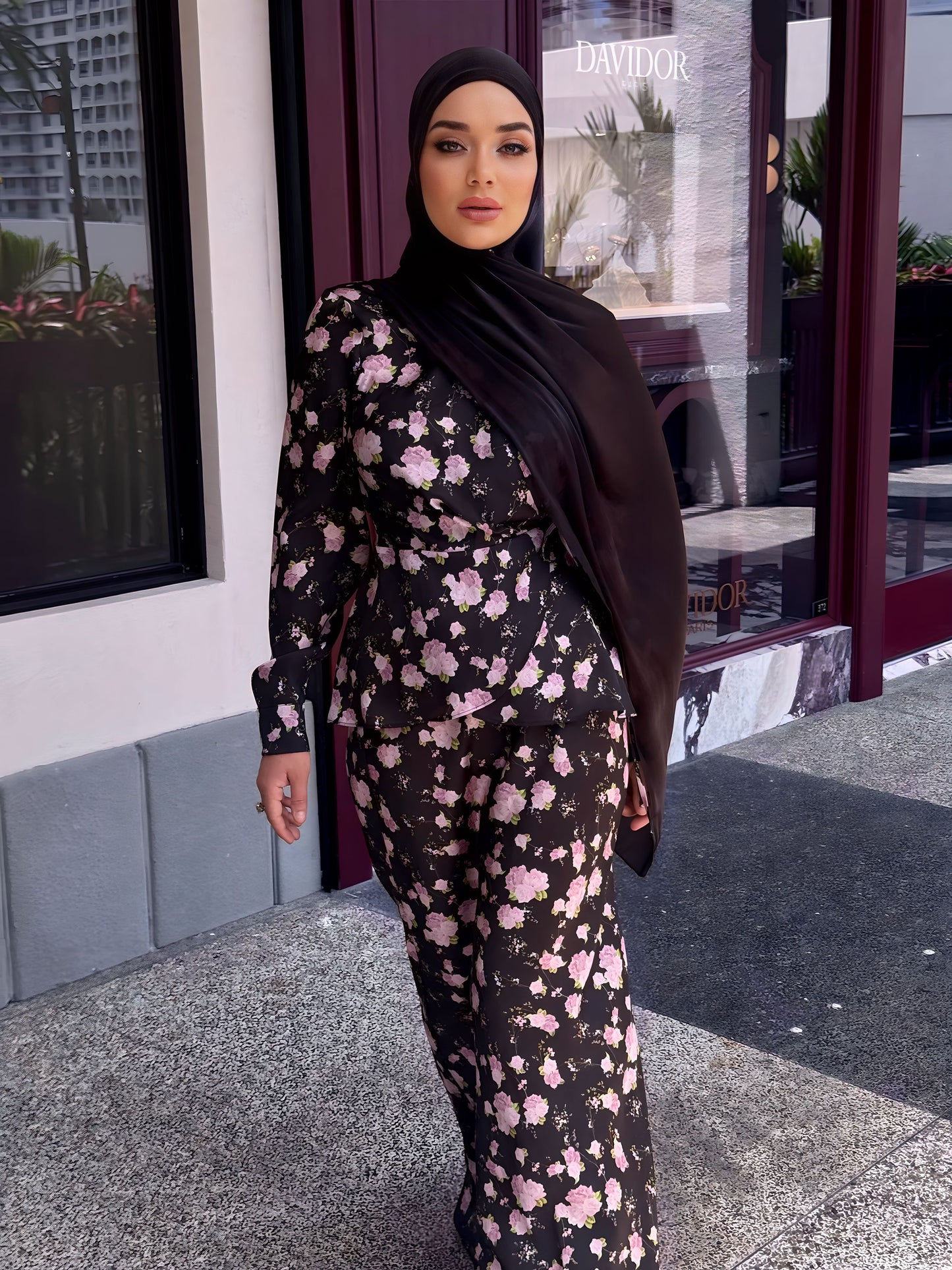 Incredible set (blouse and skirt)