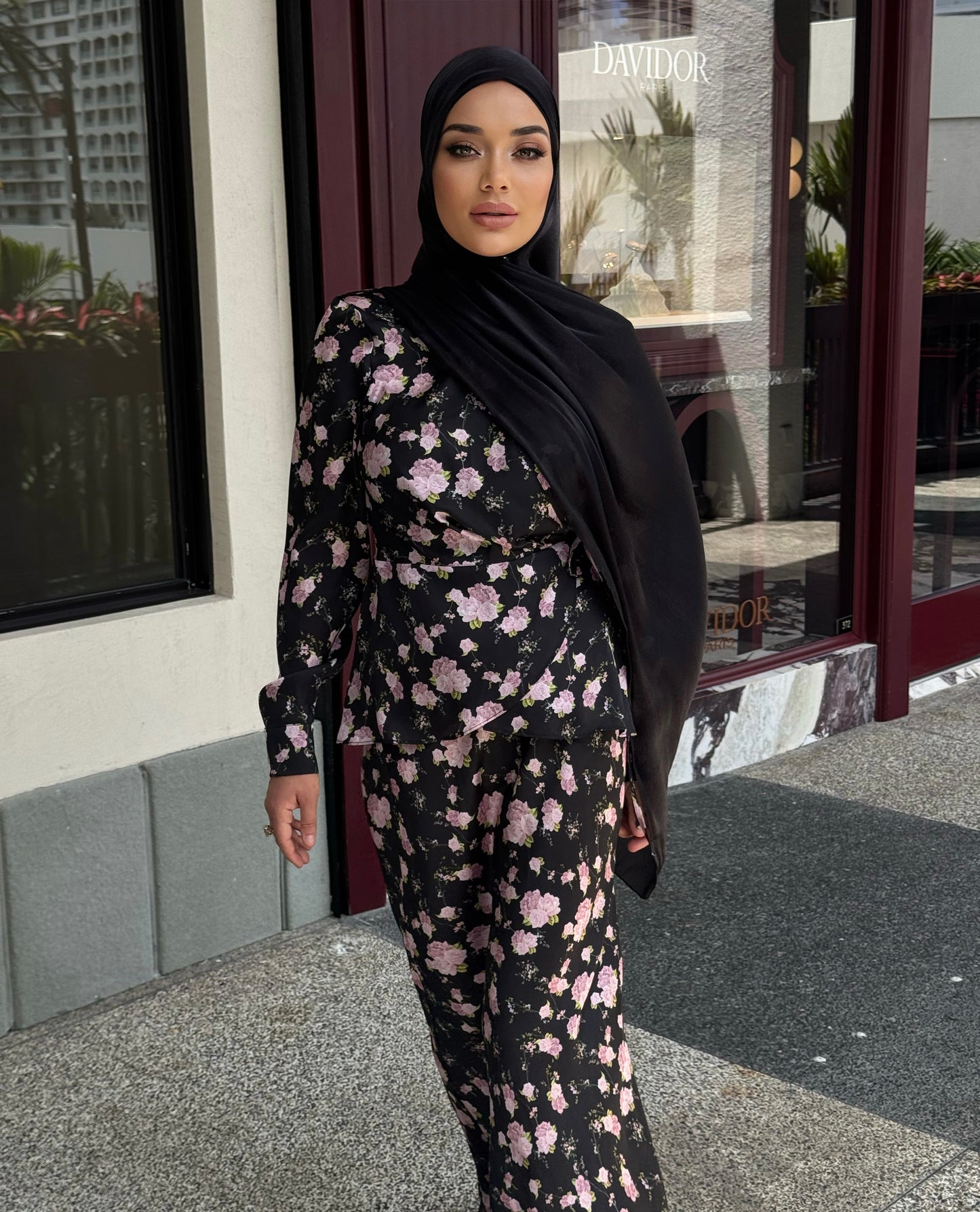 Incredible set (blouse and skirt)