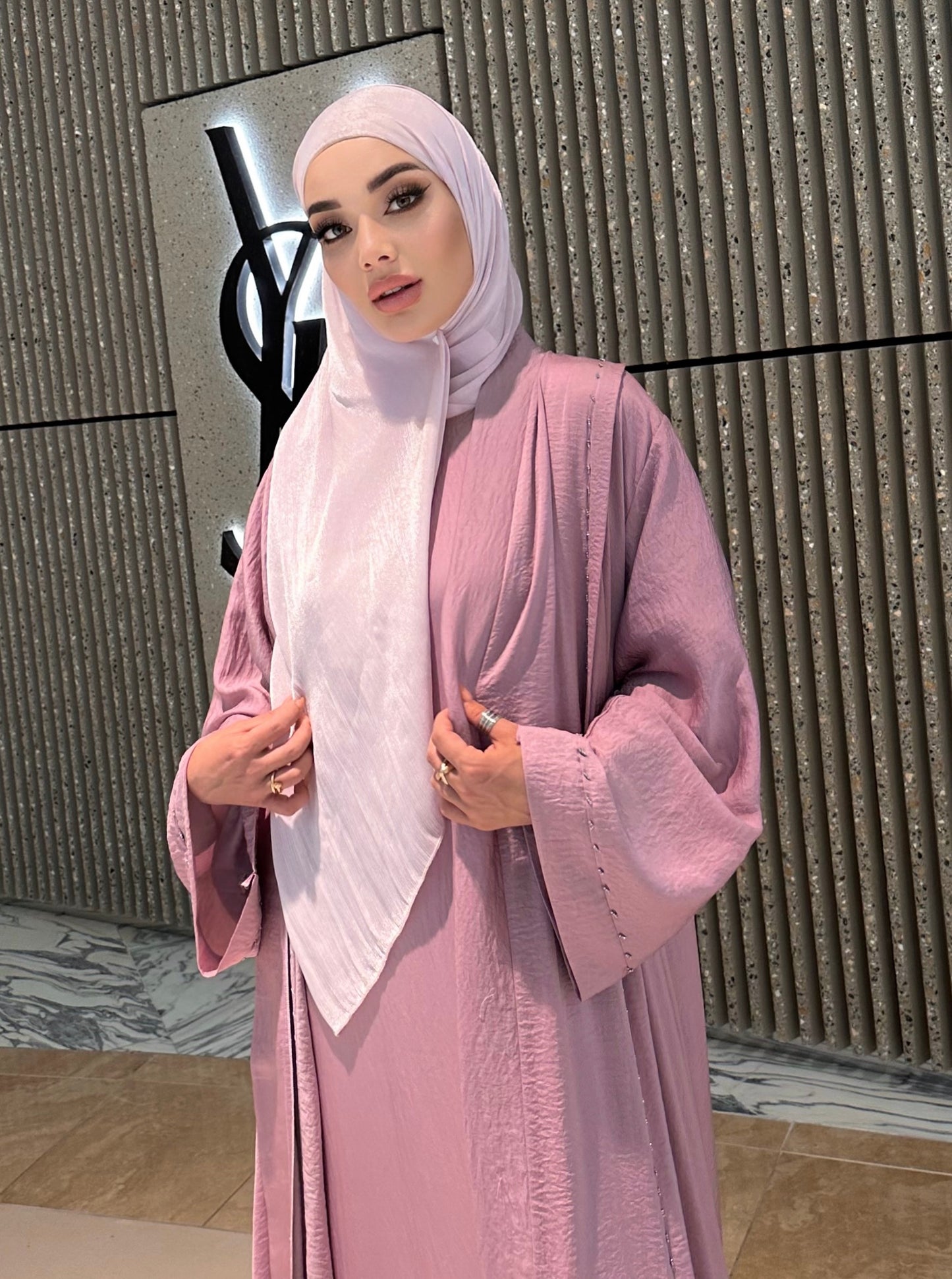 Exclusive arabic pink abaya