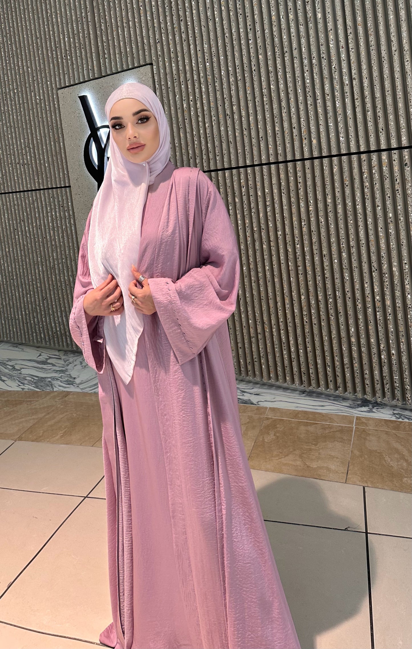 Exclusive arabic pink abaya