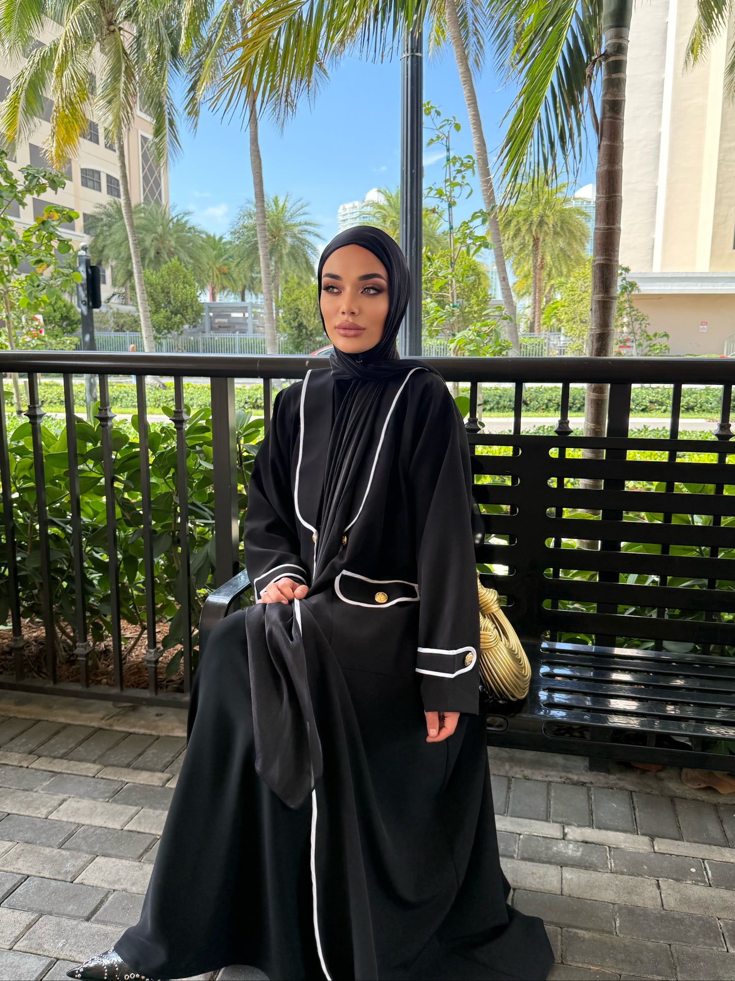 Luxurious abaya  in classic style