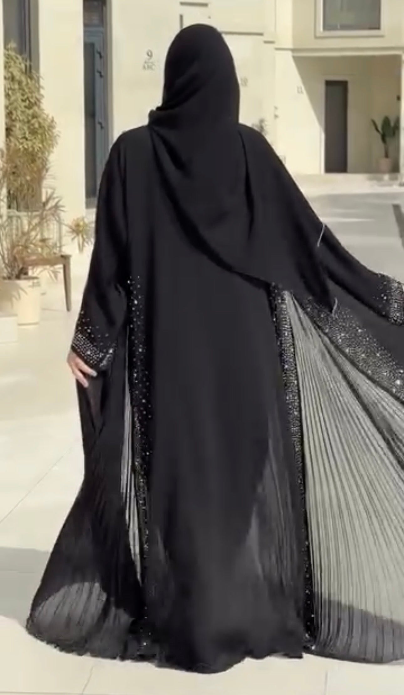 Royal Noir Crystal Abaya