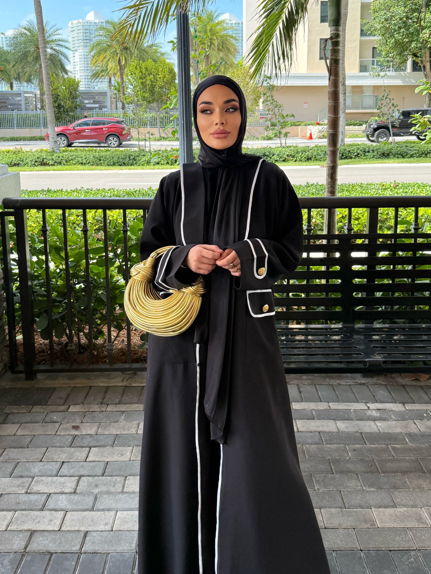 Luxurious abaya  in classic style